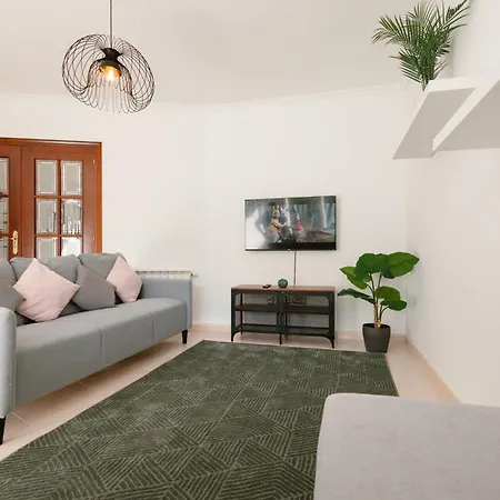 Casa Bella Lalin- 4 Double Bedroom Galician Country Home! *